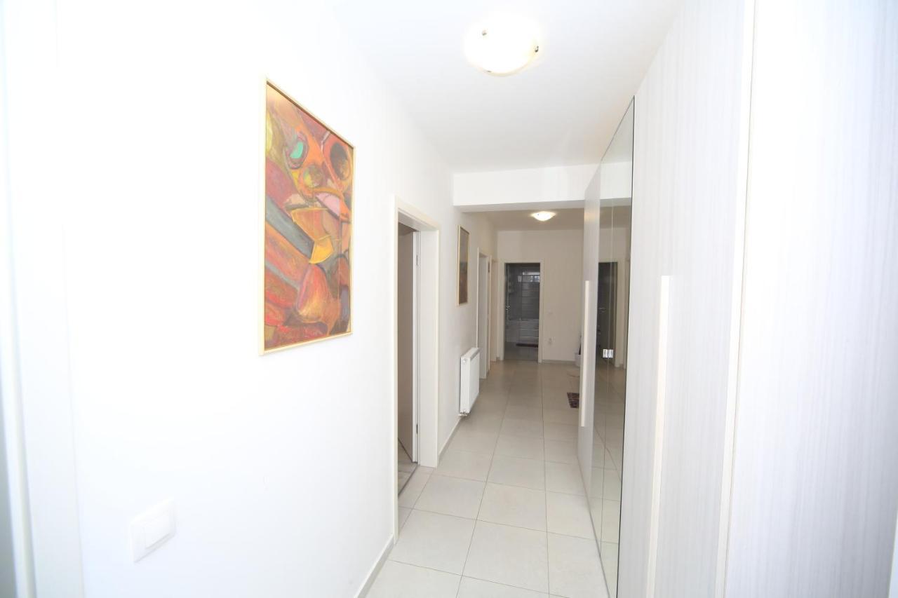 Happy Family Apartment Brasov Exterior photo