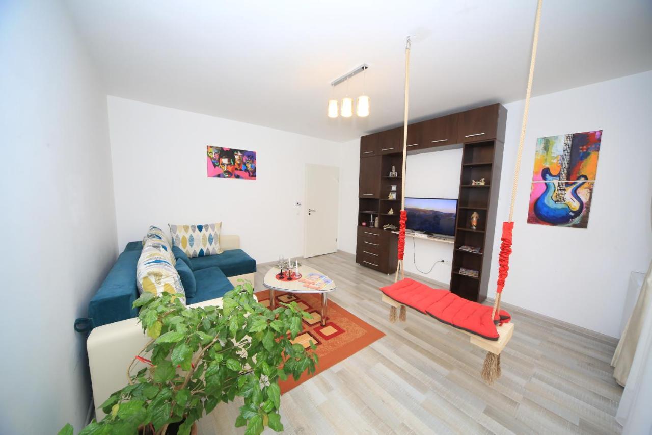 Happy Family Apartment Brasov Exterior photo