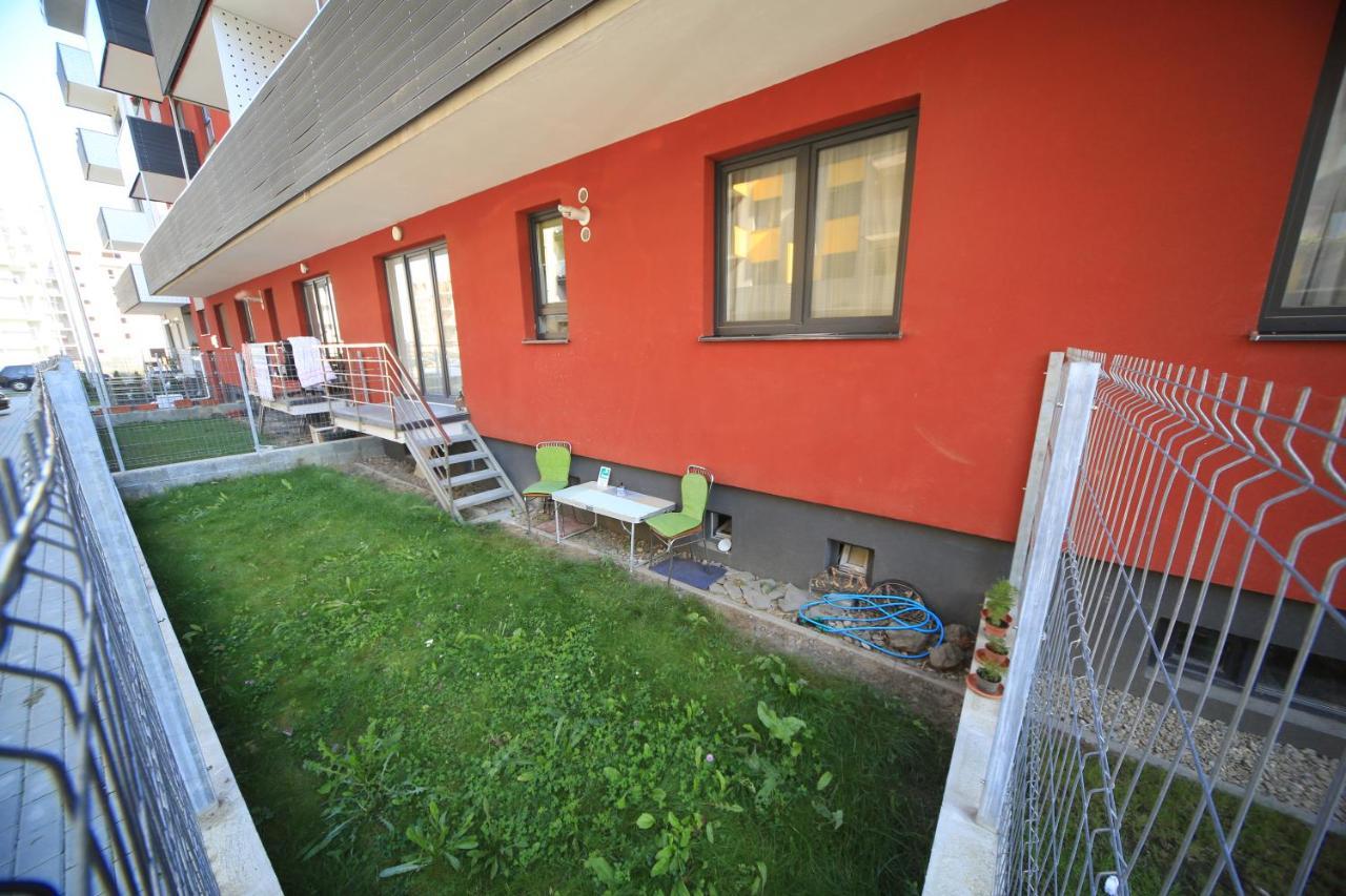 Happy Family Apartment Brasov Exterior photo