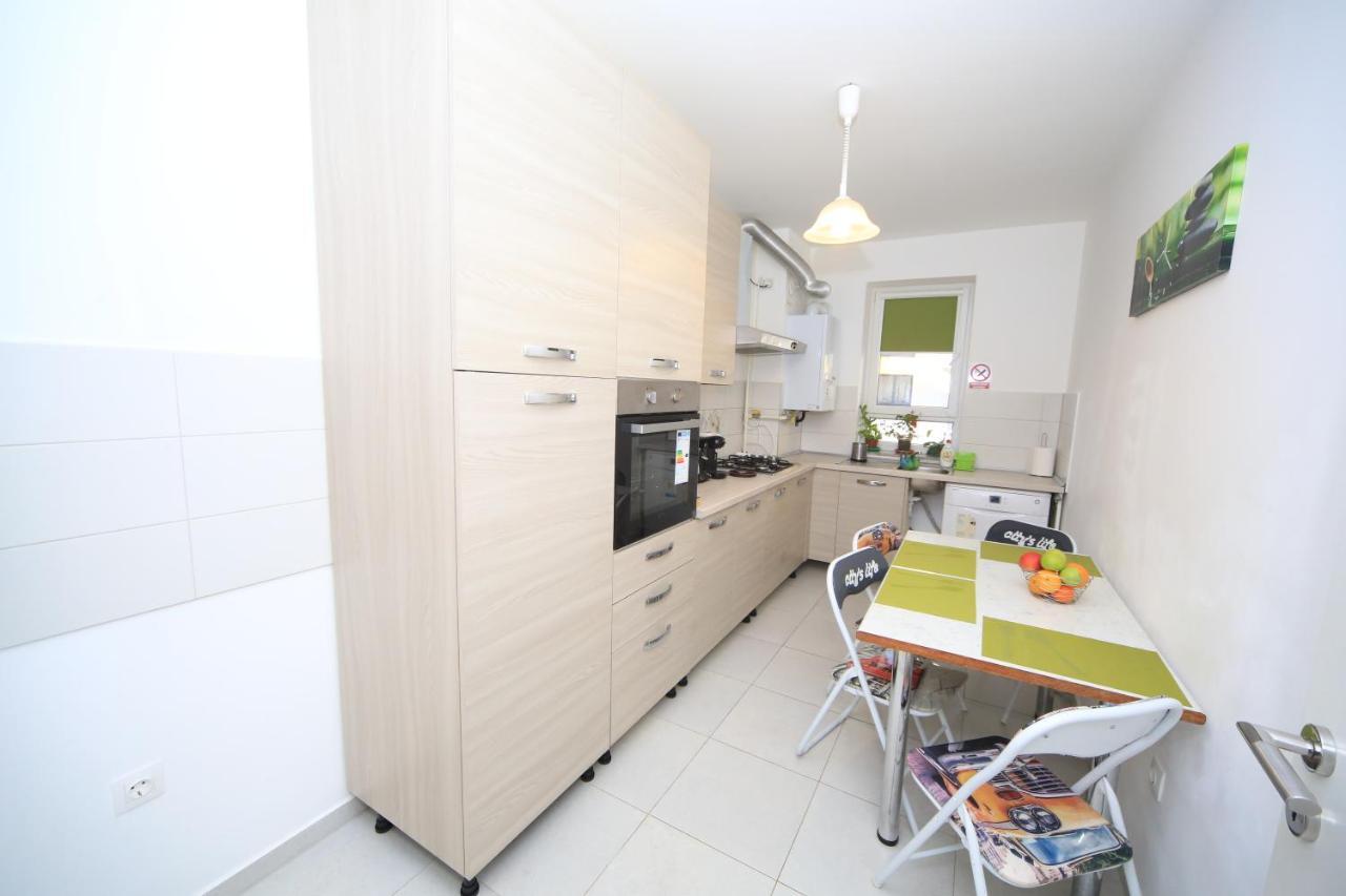 Happy Family Apartment Brasov Exterior photo