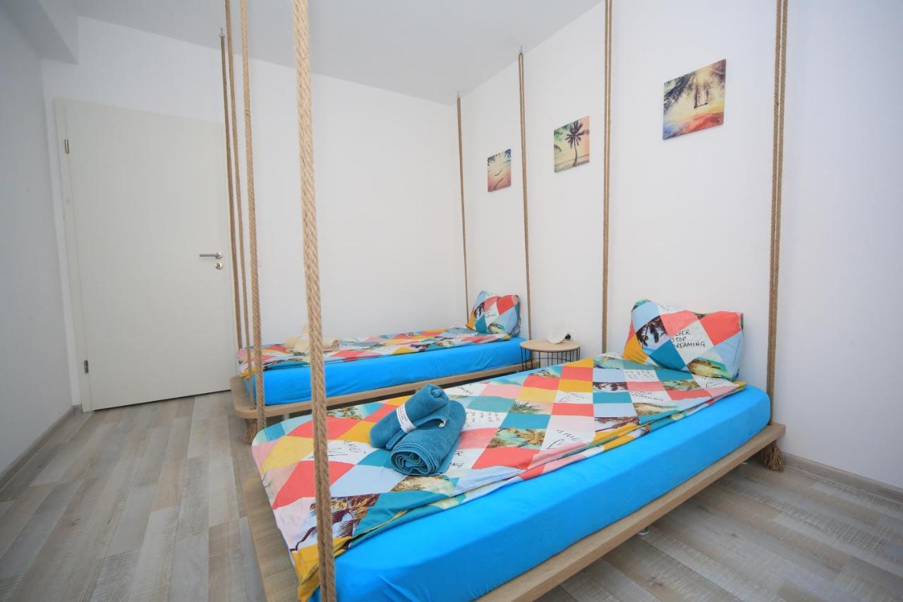Happy Family Apartment Brasov Exterior photo