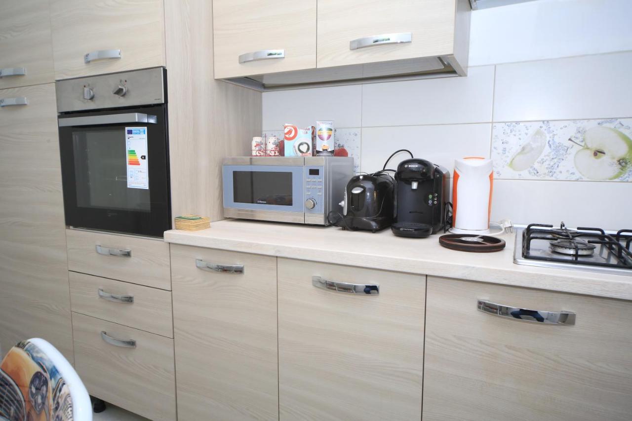 Happy Family Apartment Brasov Exterior photo