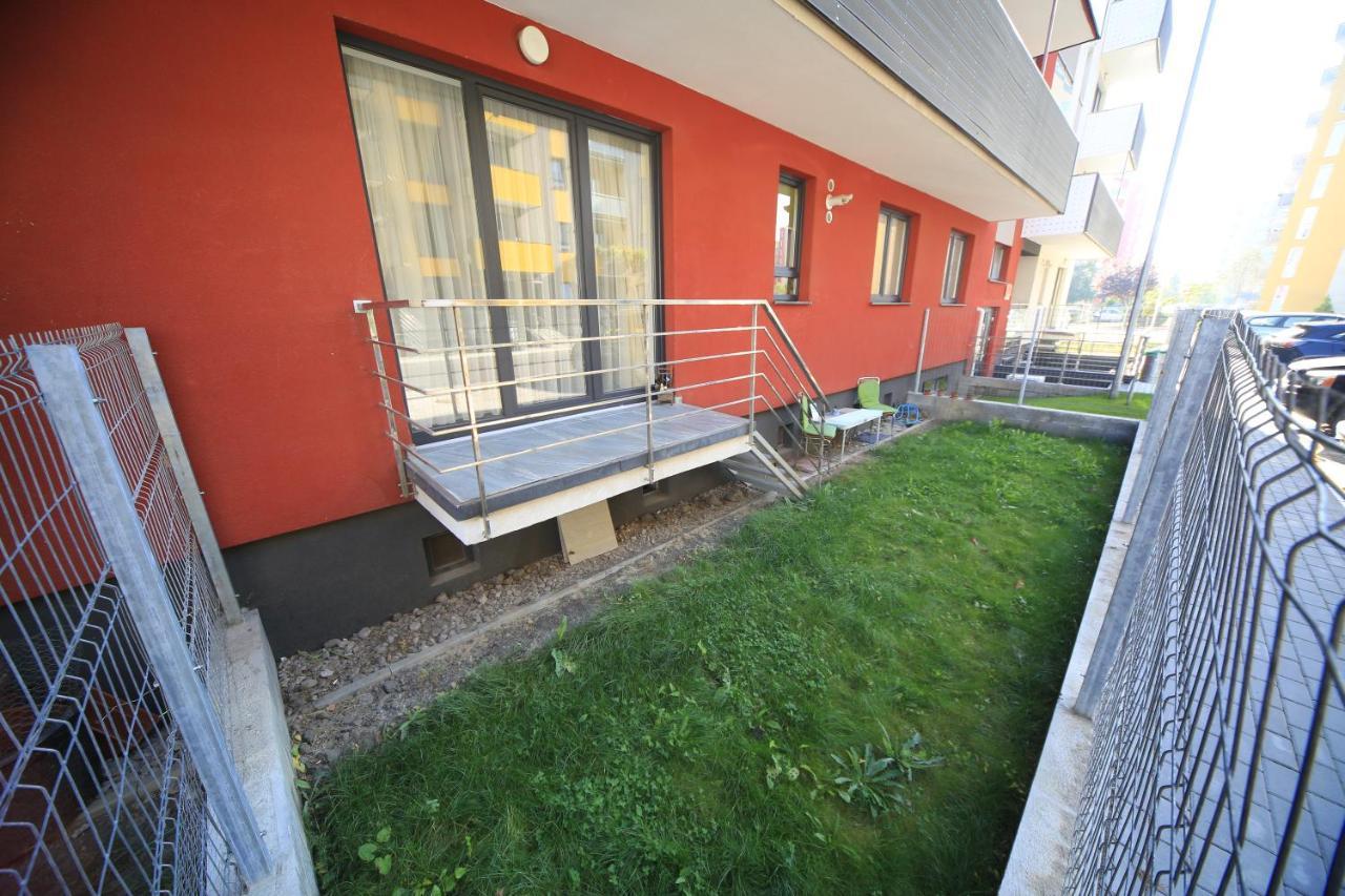Happy Family Apartment Brasov Exterior photo