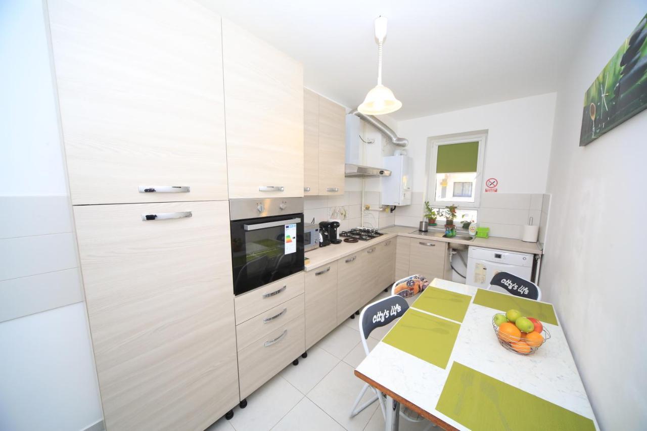 Happy Family Apartment Brasov Exterior photo